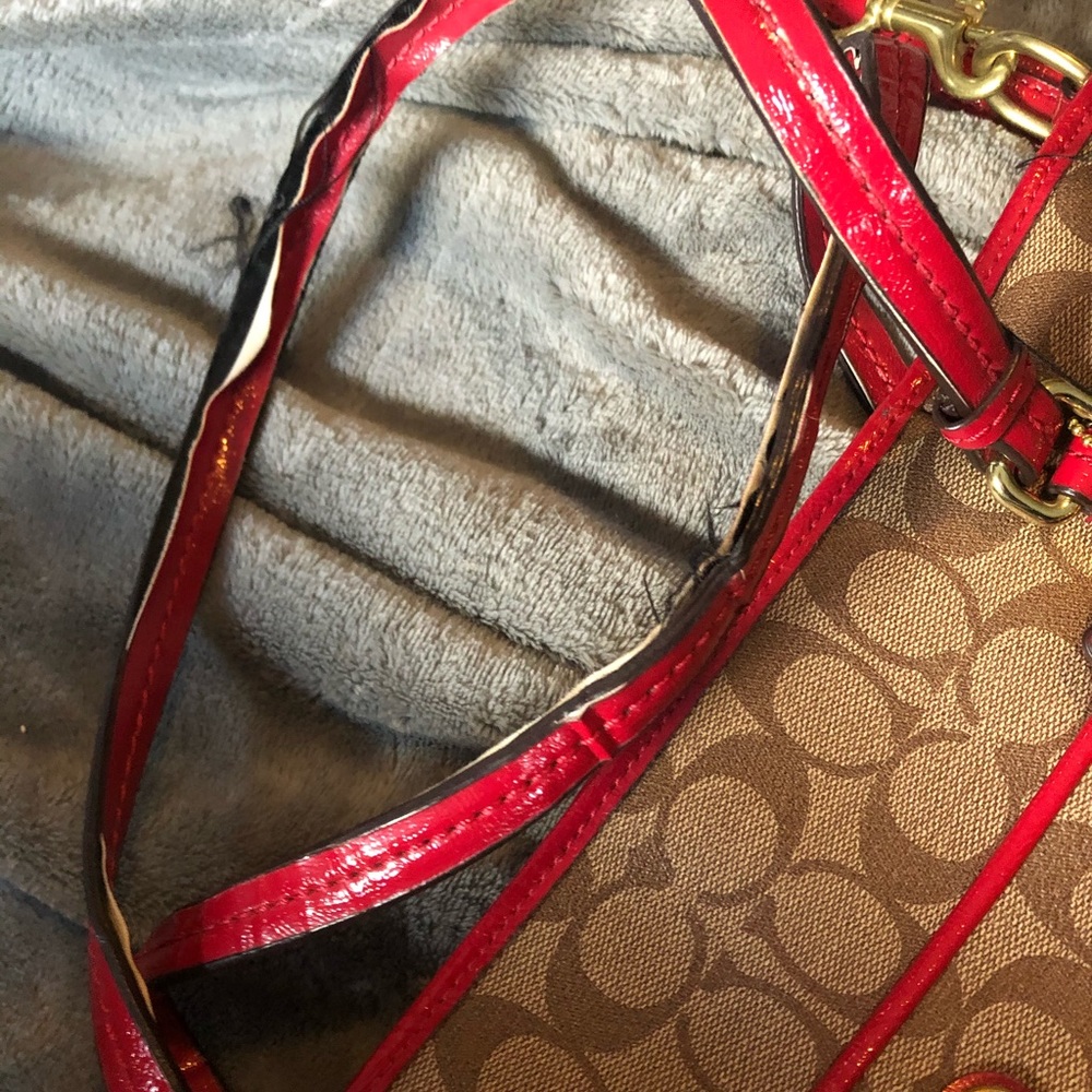 Coach purse - Picture 3 of 6